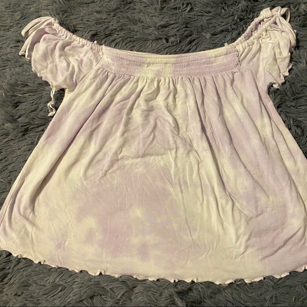 2/12!🤩XS AE Soft & Sexy off shoulder shirt